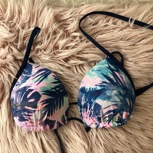 🌴🌸Neon Tropical Print Bikini Top